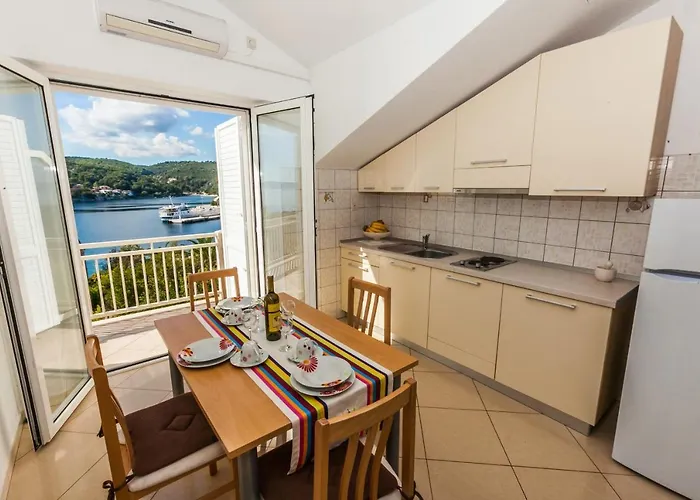 Sea View Lejlighed *