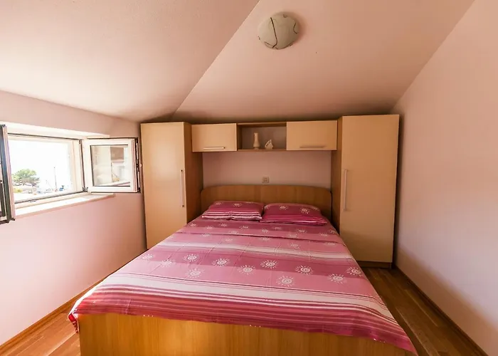 Sea View Apartament Sumartin