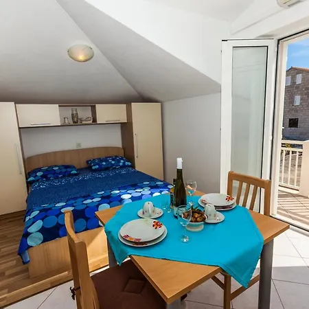 Sea View Apartman Sumartin